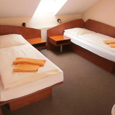 Flora 2* Bešeňová