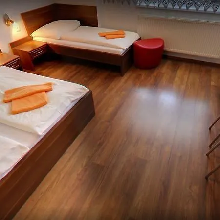 Hotel Flora Bešeňová